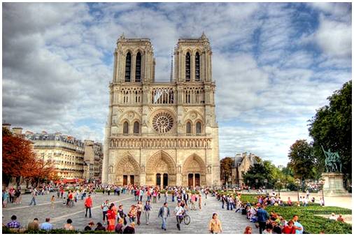 10 мест, которые стоит посетить во Франции