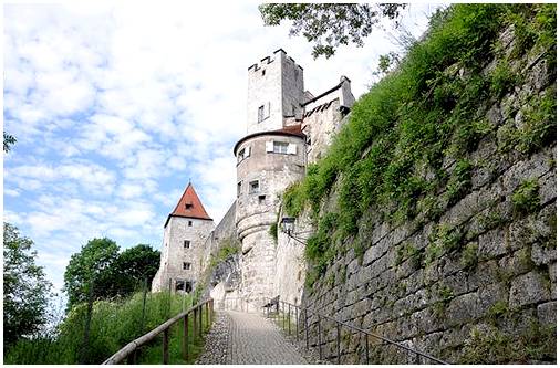 Замок Бургхаузен, самый длинный в Европе