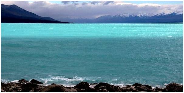 Озеро Пукаки на Южном острове Новой Зеландии