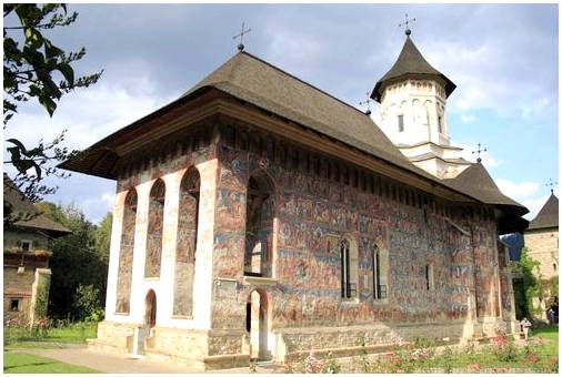 Расписные церкви Буковины в Румынии Зрелищно!