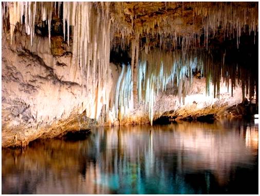 Фантастические Хрустальные пещеры на Бермудских островах