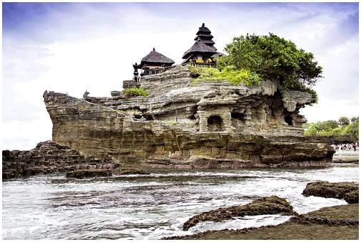 Храм Танах Лот на Бали, волшебное место
