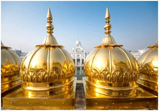 Золотой храм Амритсара, жемчужина Индии.