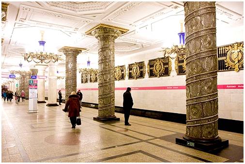 6 самых красивых станций метро в мире