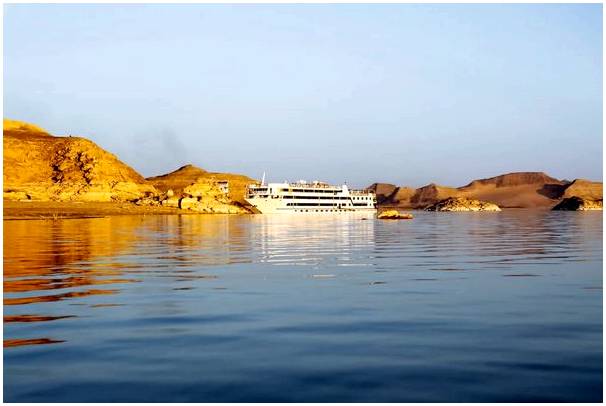 5 причин полюбить озеро Насер в Египте