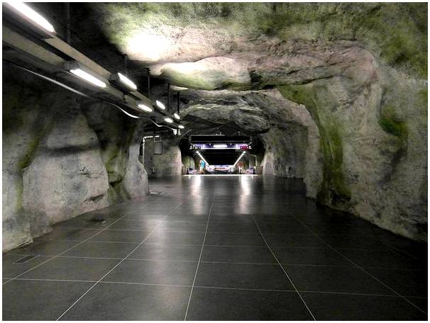 8 снимков впечатляющего стокгольмского метро