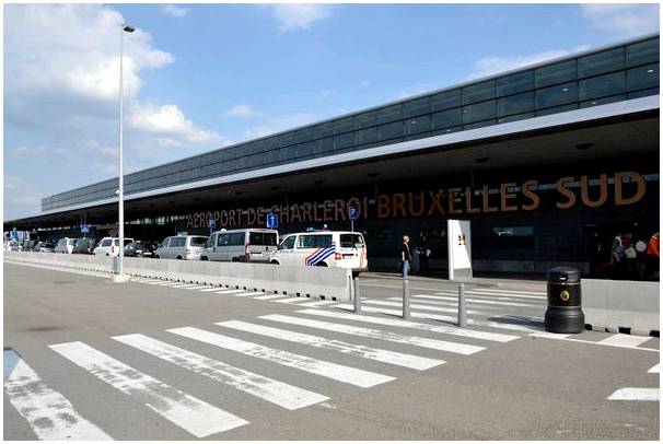 Как добраться из аэропорта Шарлеруа в Брюссель