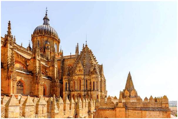 Самые красивые испанские романские соборы