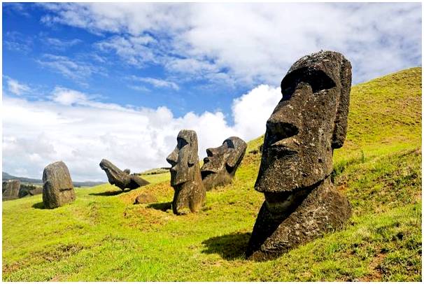 Рано Рараку: карьер моаи на острове Пасхи
