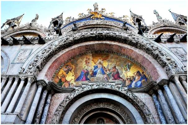 Гид по посещению красивой базилики Сан-Марко в Венеции