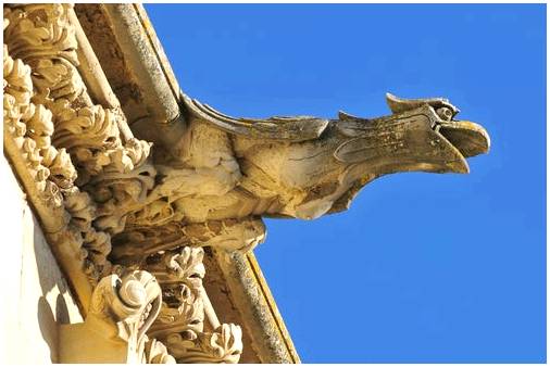Самые невероятные горгульи, которые вы увидите на зданиях в Испании