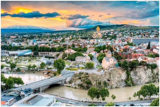 10 причин поехать в Тбилиси, столицу Грузии