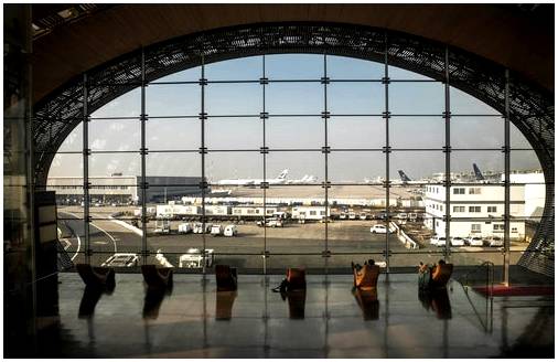 Аэропорты Парижа: Шарль де Голль, Орли и Бове.