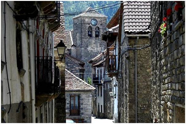Ансо, очаровательный город в Пиренеях Уэски.