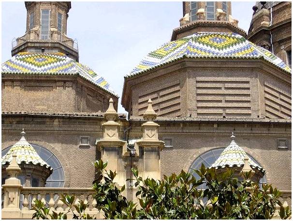 Диковинки базилики Богоматери Пилар