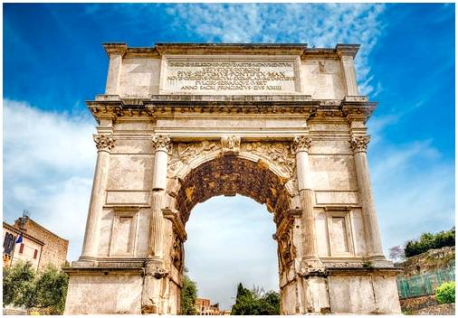 Узнайте о части истории Рима на Римском форуме.