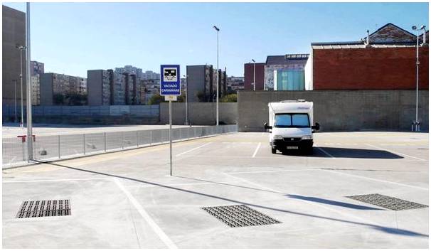 Где можно припарковать караваны в Барселоне?