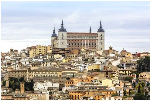 Исторический центр Толедо, один из самых красивых в Испании.