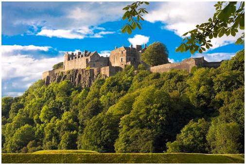 Экскурсия по легендарному замку Стерлинг в Шотландии.