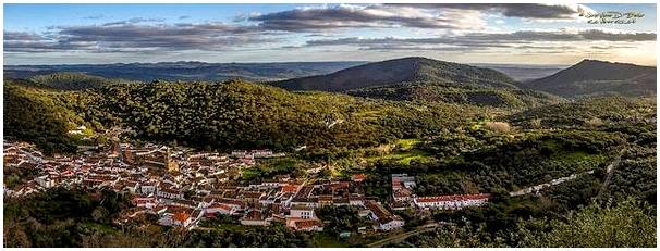 Посетите самые красивые деревни Андалусии с нашим маршрутом