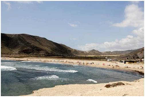 Лучшие нудистские пляжи на юге Испании