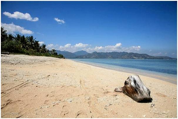 Пляжи Ломбока, одни из лучших в Индонезии