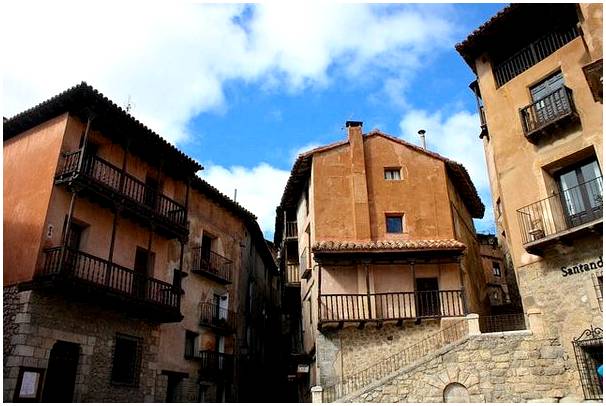 Посещаем средневековый город Альбаррасин в Теруэле.