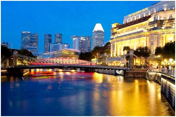 Лодочная набережная, лучшее место для знакомства с Сингапуром.
