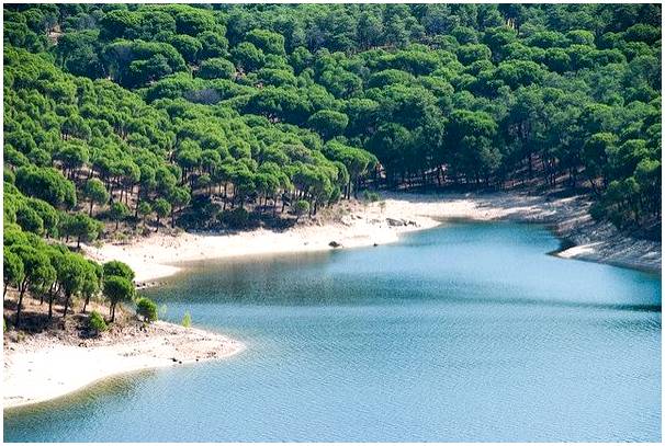 5 лучших пресноводных пляжей Испании