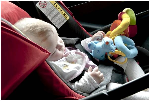 Советы по путешествию на машине с новорожденным