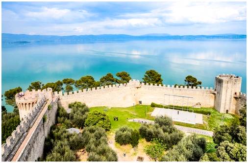 Посещаем самые красивые итальянские озера
