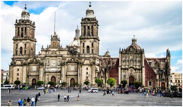 История и курьезы кафедрального собора Мексики