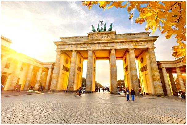 Какое лучшее время для поездки в Берлин?