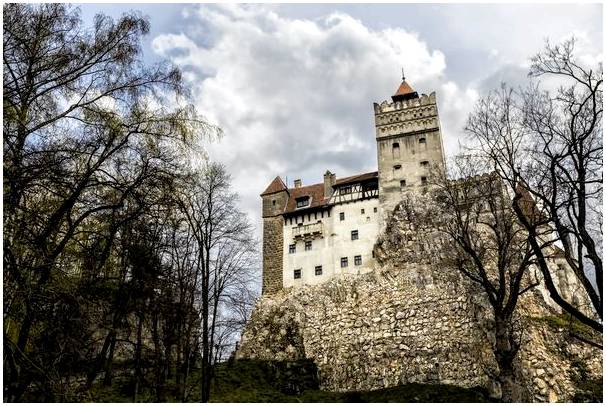 Замок Бран в Румынии: расписание, цена и расположение