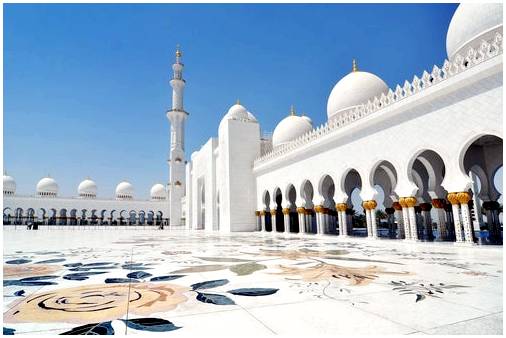 Великолепная мечеть шейха Зайда.