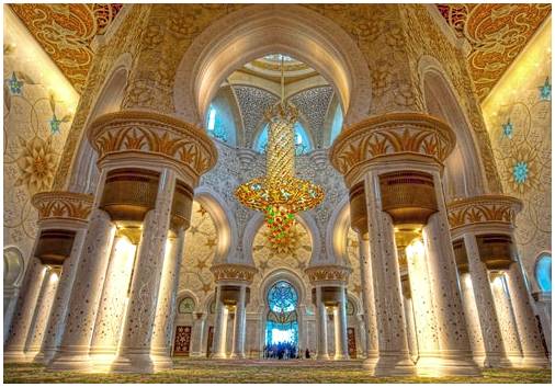 Великолепная мечеть шейха Зайда