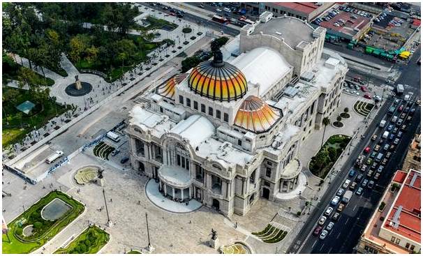 Что посмотреть во Дворце изящных искусств Мексики