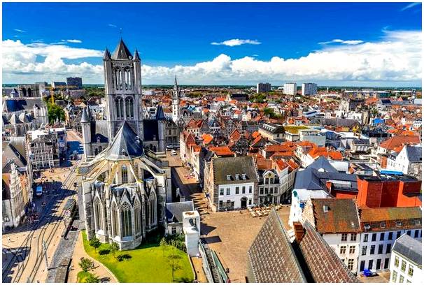 Путешествие в Гент, очаровательный город: что посмотреть и чем заняться
