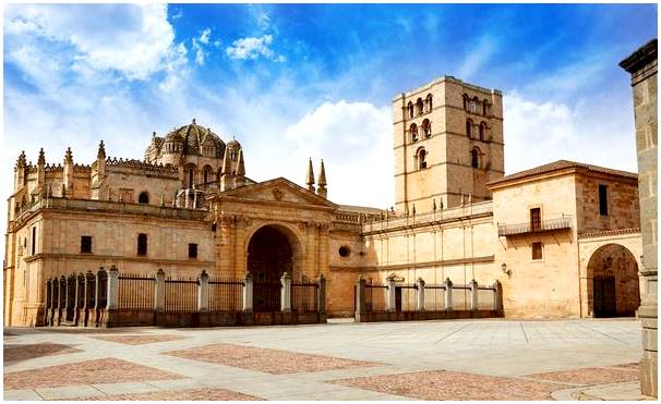 Самые красивые испанские романские соборы