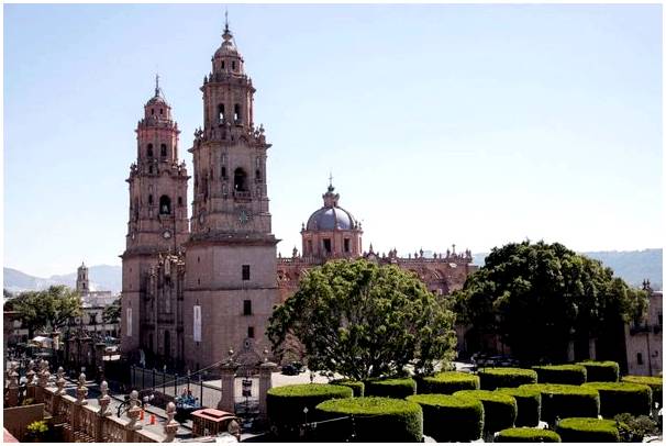 Мы посетили 7 чудесных соборов Мексики.