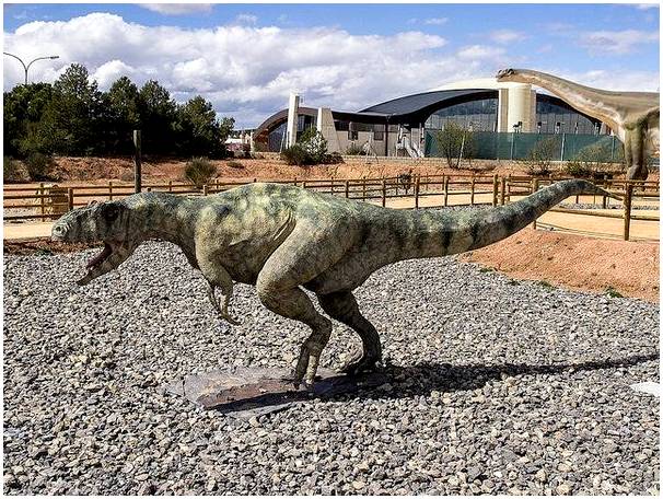 Динополис, место для любителей динозавров в Теруэле