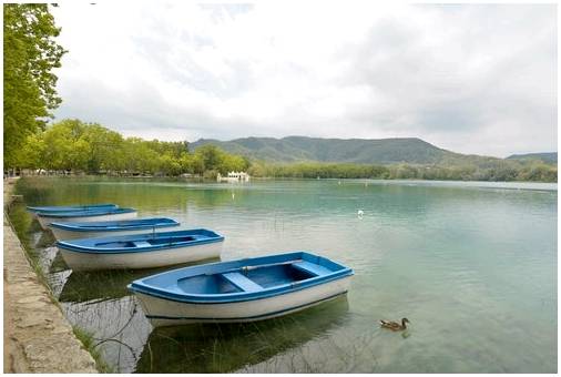 Озеро Баньолес, волшебное место в Жироне.
