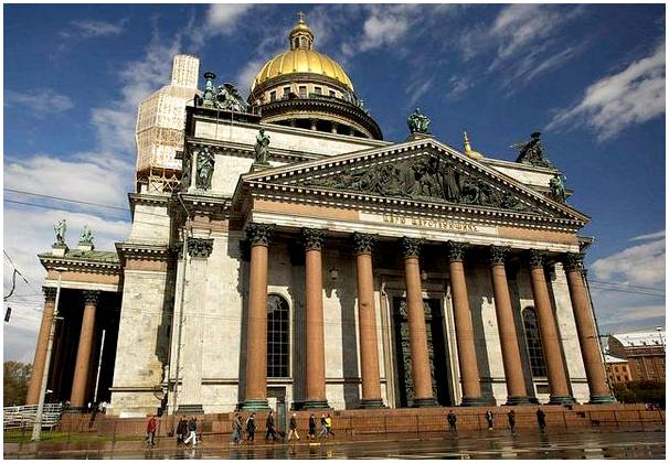 5 церквей и часовен в Санкт-Петербурге, которые стоит посетить
