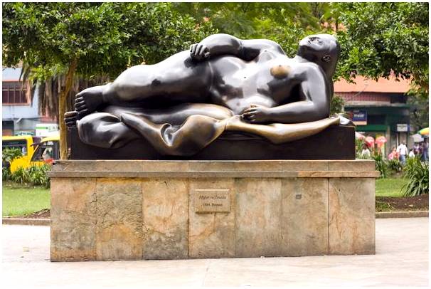 Самые важные скульптуры и произведения Ботеро в Колумбии