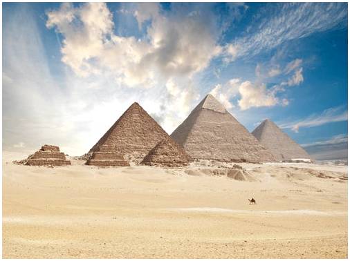 10 впечатляющих пирамид, которые можно посетить