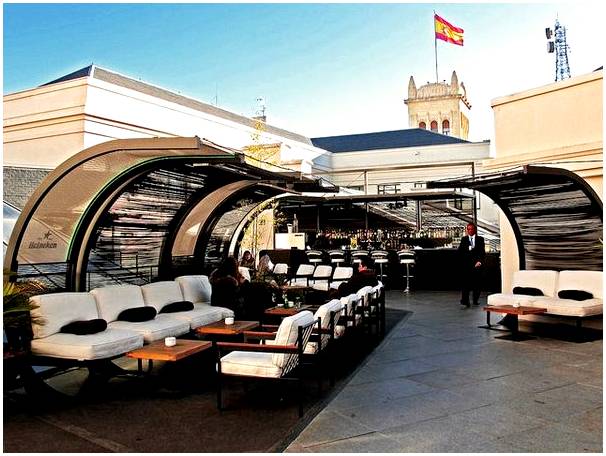 Лучшие крыши Мадрида, крыши, на которых можно отдыхать на свежем воздухе.