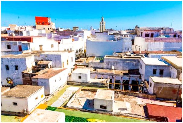 Тетуан, другой город на севере Марокко.