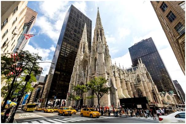 Посещаем собор Святого Патрика в Нью-Йорке.