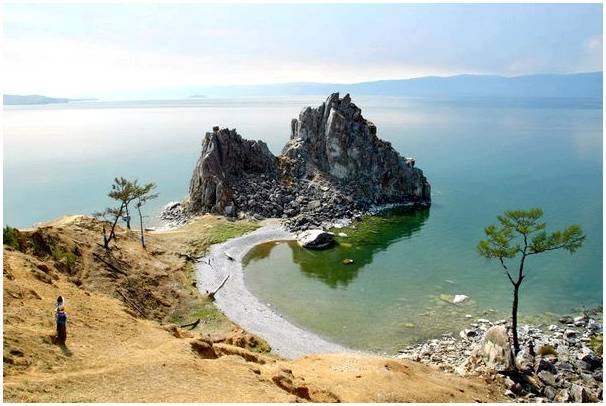 Посетите озеро Байкал в Сибири, присоединитесь к приключениям