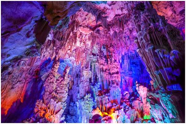 Самые удивительные пещеры на планете